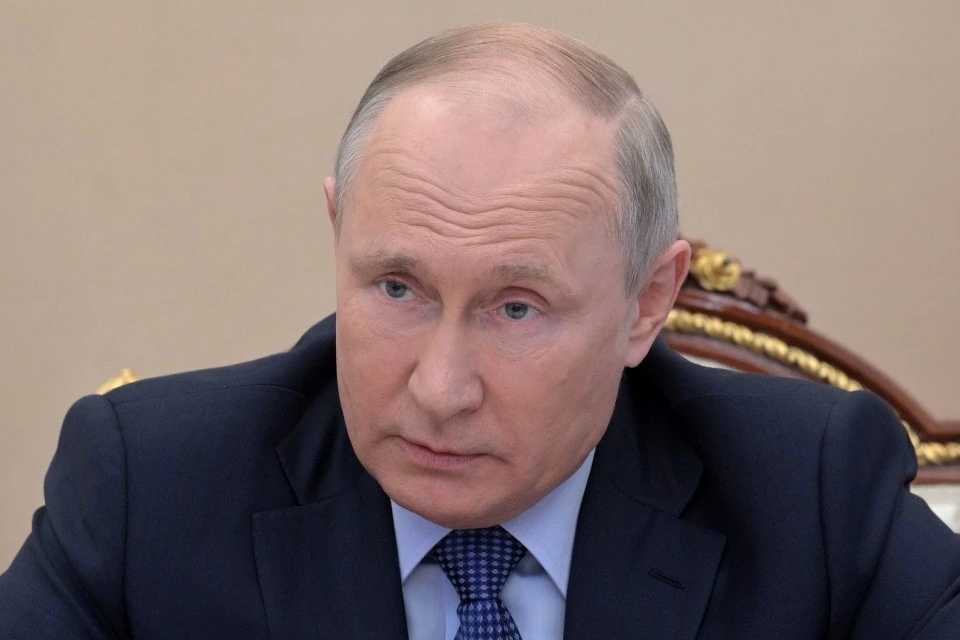 Путин поручил разработать меры по увеличению производства мяса птицы в России