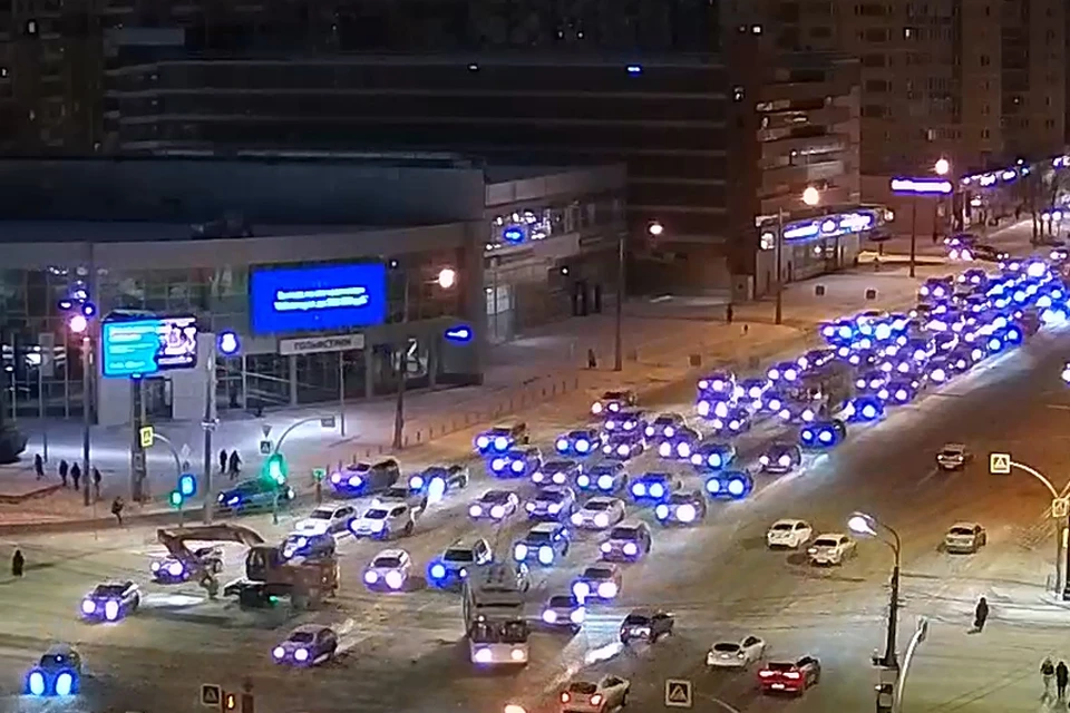 Перекресток улиц Чичерина и Братьев Кашириных. Фото: Интерсвязь