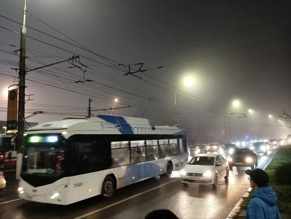 На дорогах Волгограда образовались крупные пробки. Фото: архив "КП".