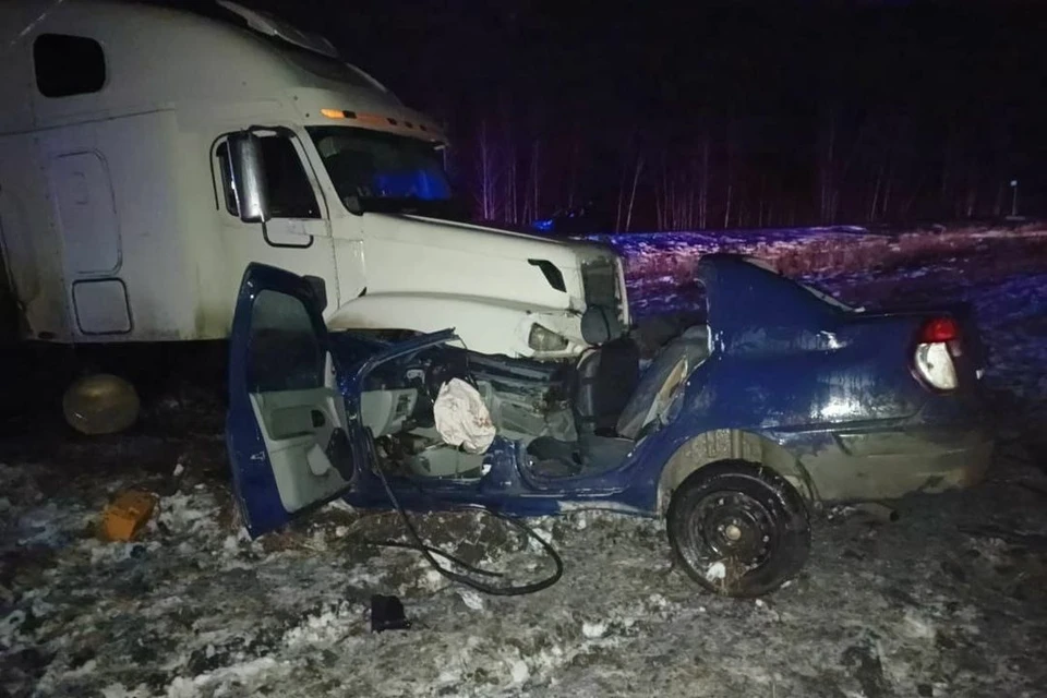 Авария унесла жизни двоих детей − 12-летнего ребенка и 3-летнего малыша. Фото: ГУ МВД России по НСО