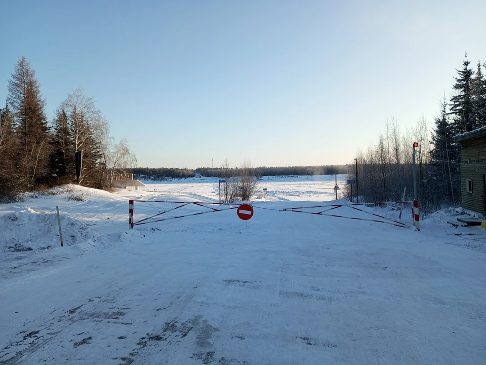 На сегодняшний день ледовая переправа Якутск — Нижний Бестях закрыта. Фото: Минтранс Якутии