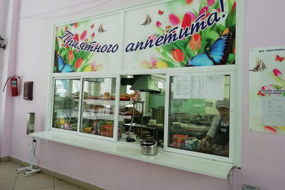 В Красноярске руководители города вместе с родителями проверяют школьное питание