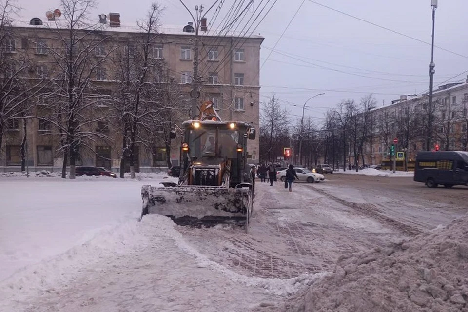 За прошедшие сутки с улиц Ярославля вывезли почти 2,5 тысячи кубических метров снега