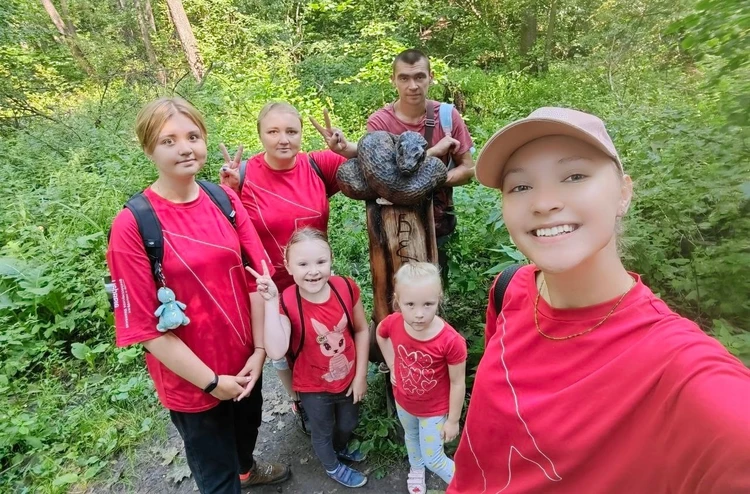 «Волонтер года-2023»: воспитывает четырех дочек, помогает бойцам СВО и занимается экологией в Воронеже