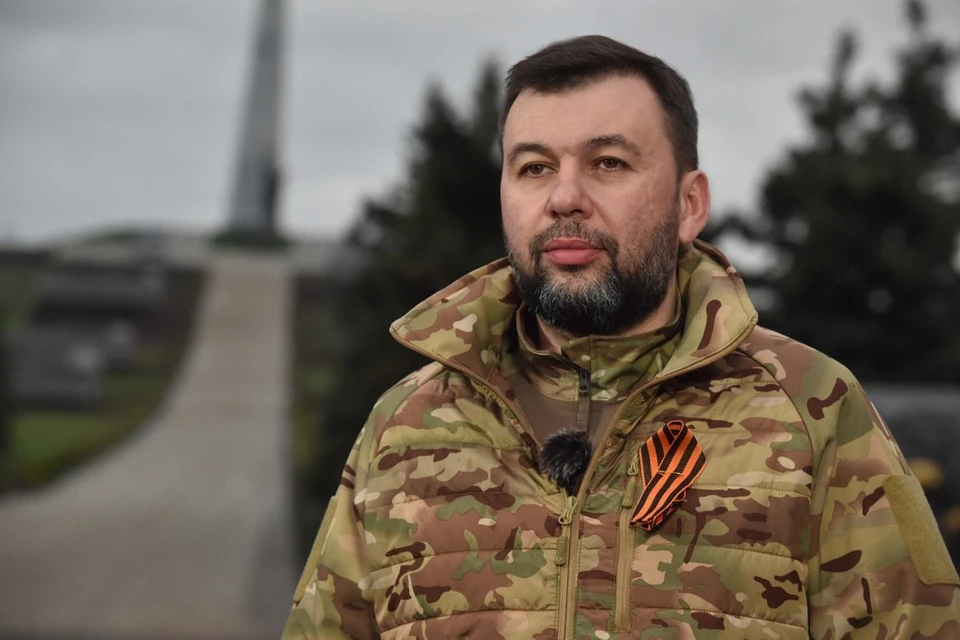 Денис Пушилин в День добровольца отметил заслуги волонтеров. Фото: Администрация Главы ДНР