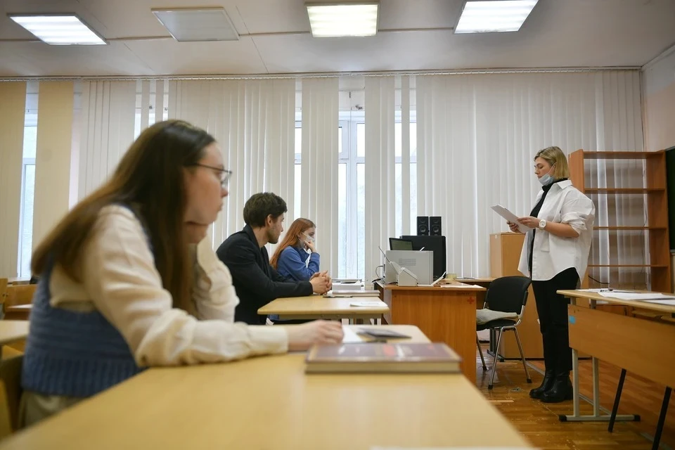 Совсем скоро выпускникам предстоит сдавать экзамены.