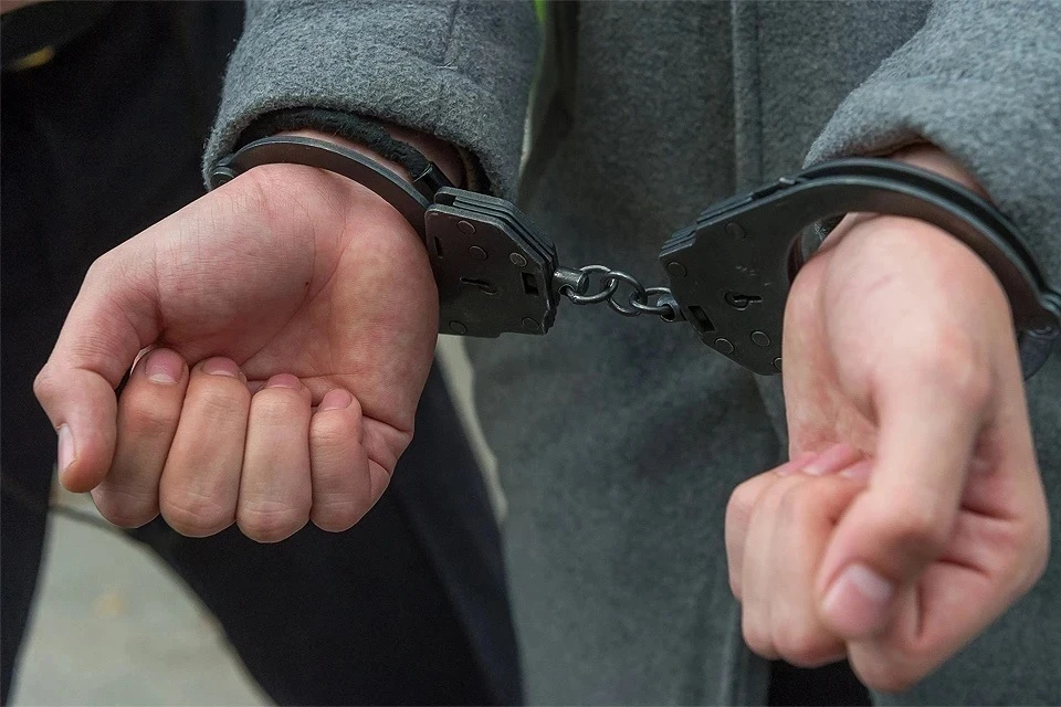 В Кирове грабитель протащил по земле державшуюся за свою сумку женщину