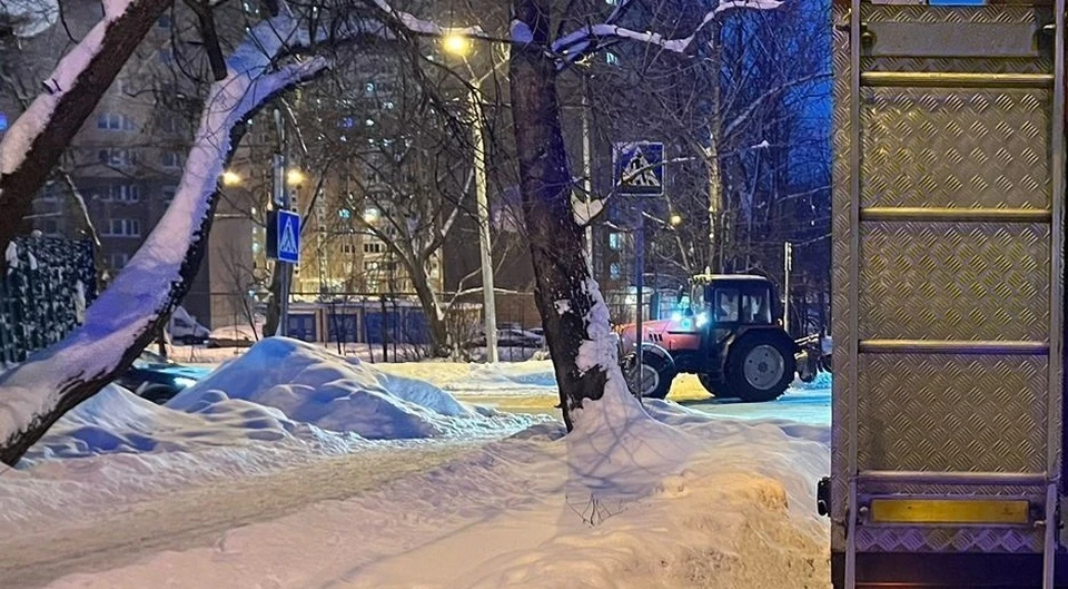 Пешеход попал под колеса трактора