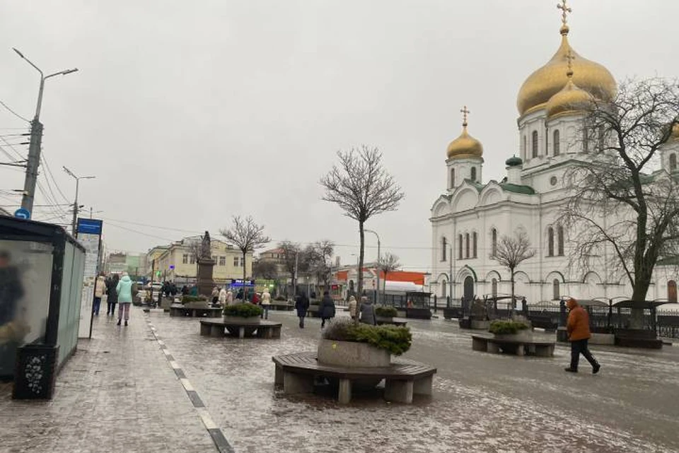 В Ростове и в области второй день - сильный гололед