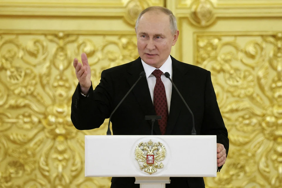 Владимир Путин провел прямую линию, совмещенную с большой пресс-конференцией