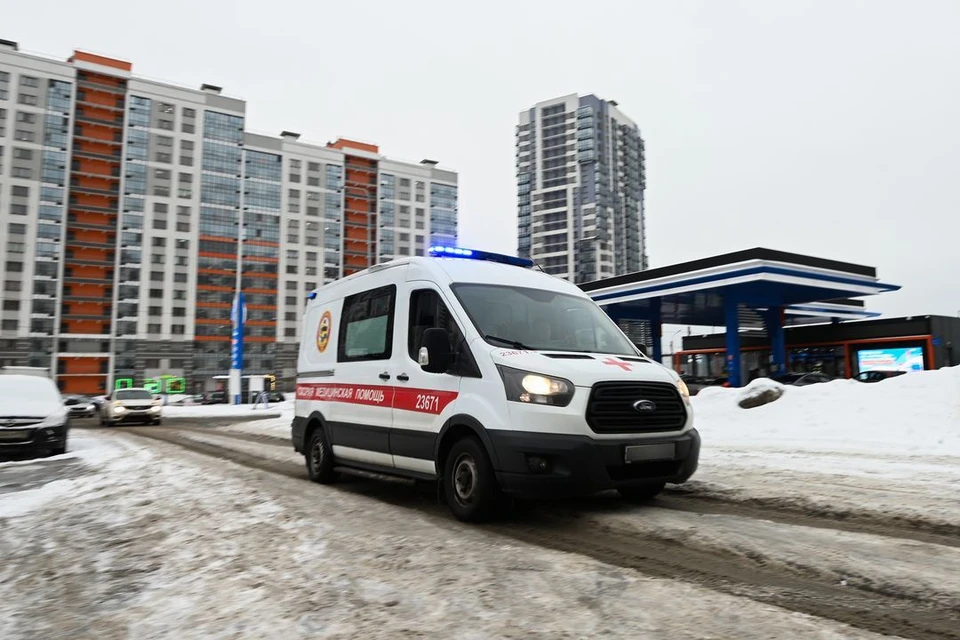 В Новосибирске годовалая девочка оказалась в реанимации из-за долгого приезда скорой.