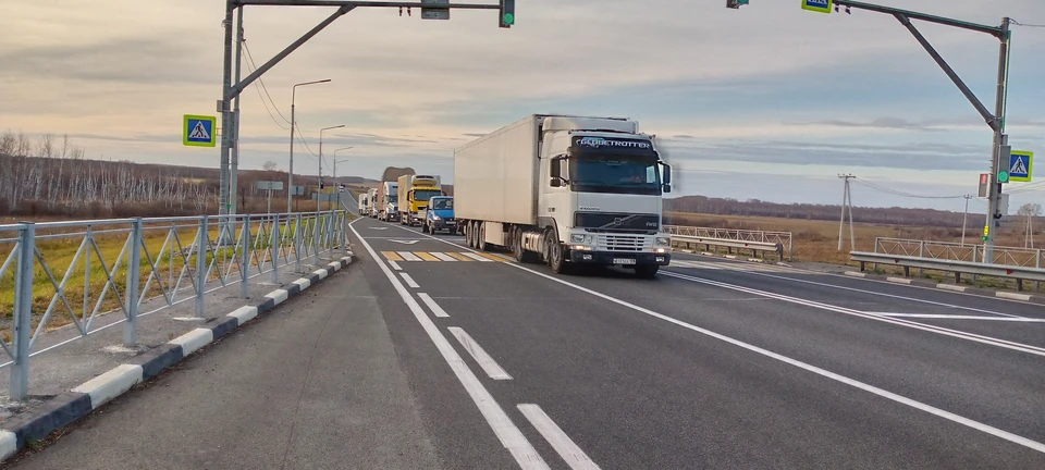 На трассе В Кузбассе временно ограничат движение.