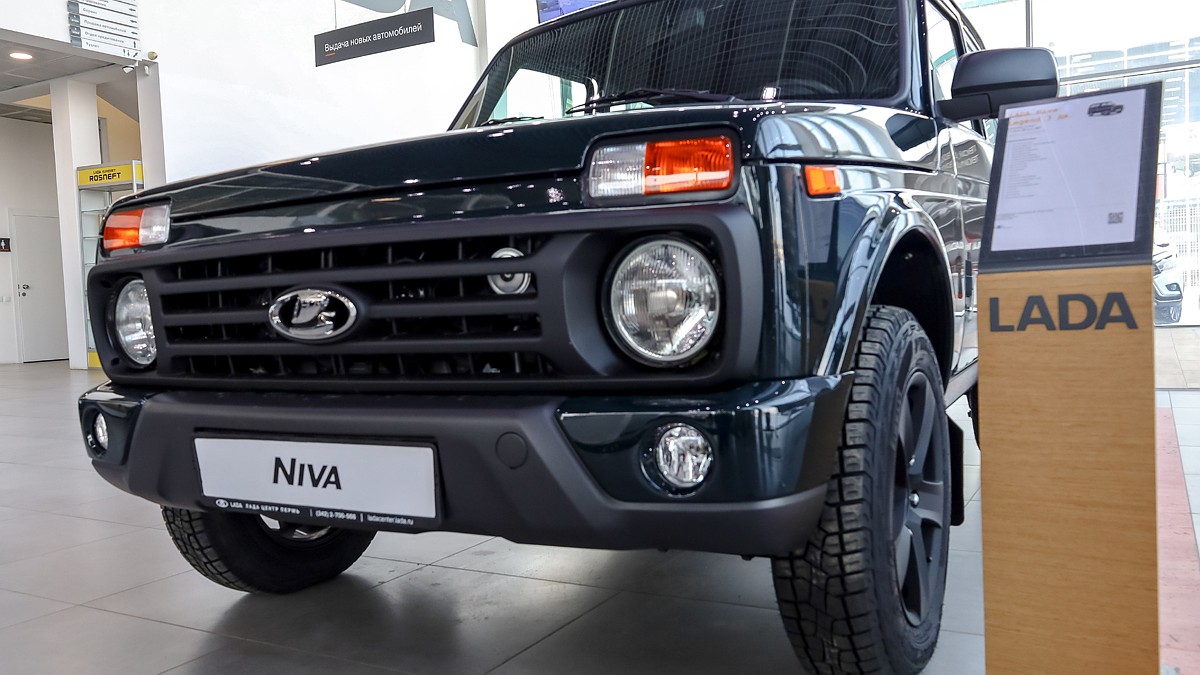 Lada Niva взорвала автомобильный рынок Великобритании: российскую иномарку  готовы покупать в 2,5 раза дороже - KP.RU