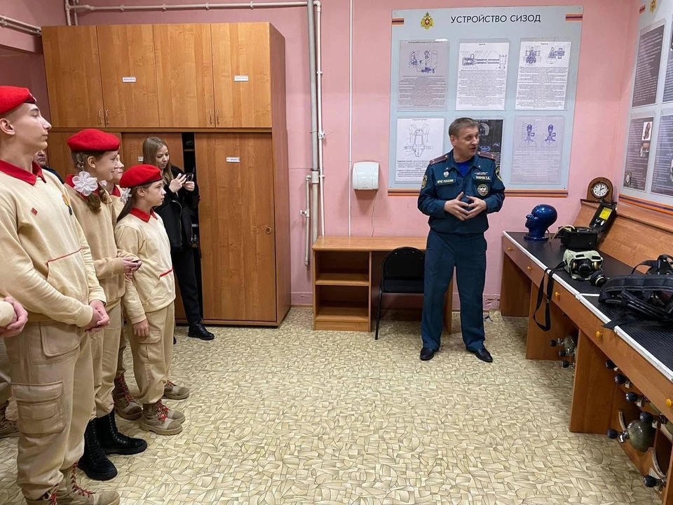 Ульяновских юнармейцев пригласили на экскурсию в МЧС. ФОТО: минпросвещения УО