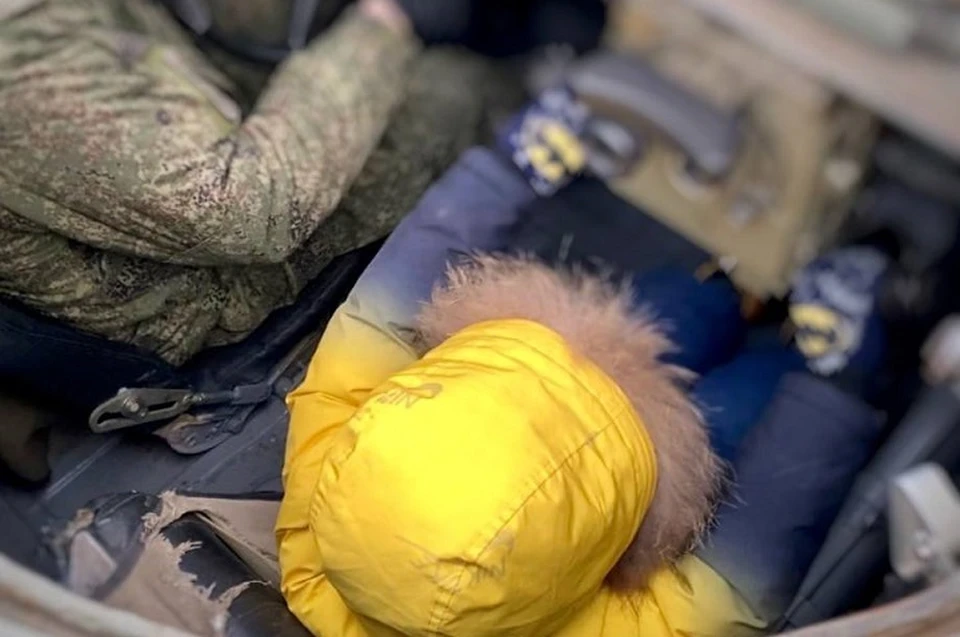 Исполнилось заветное желание 5-летнего костромича Георгия - он прокатился на военной машине.