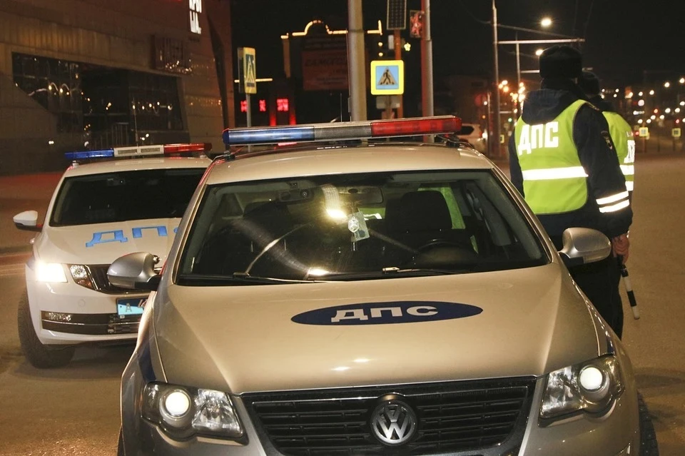 Автоинспекторов насторожил ВАЗ-2110. мчавшийся по дороге с большой скоростью