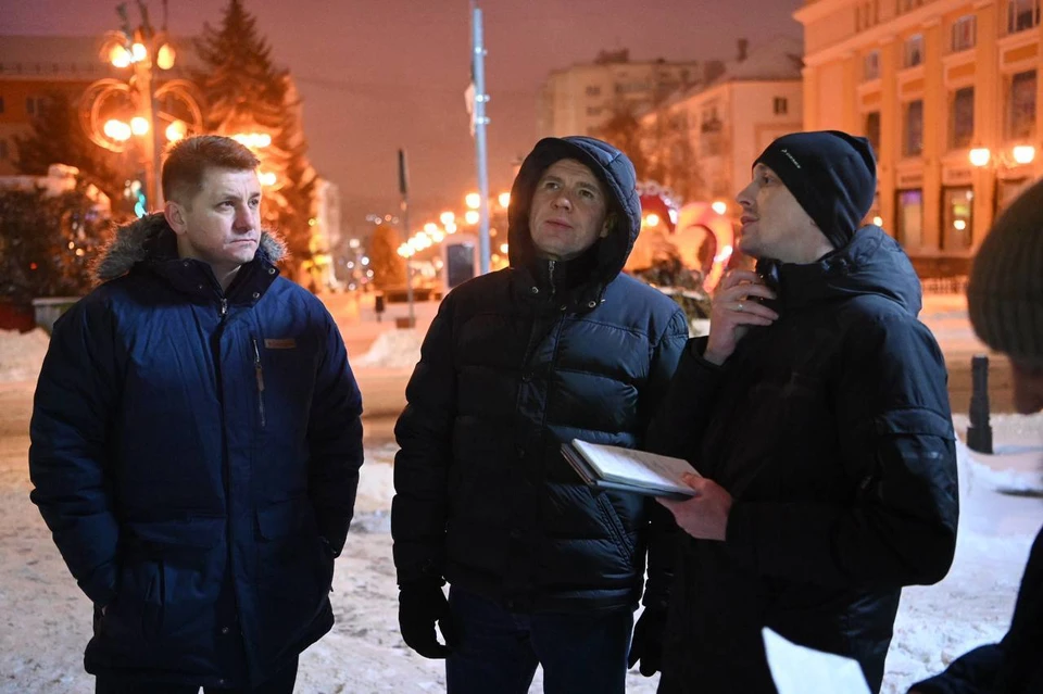 Вячеслав Гладков и Валентин Демидов проинспектировали ход работ по восстановлению домов, пострадавших от обстрела Белгорода 30 декабря.