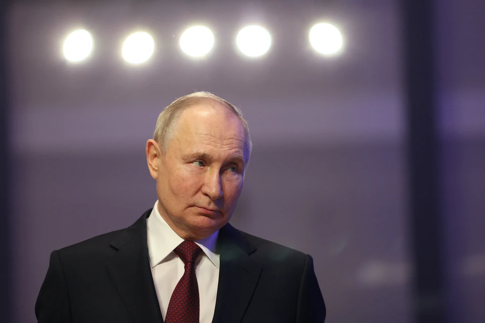 Волонтеры в штабе Путина начали проверку собранных в его поддержку подписей