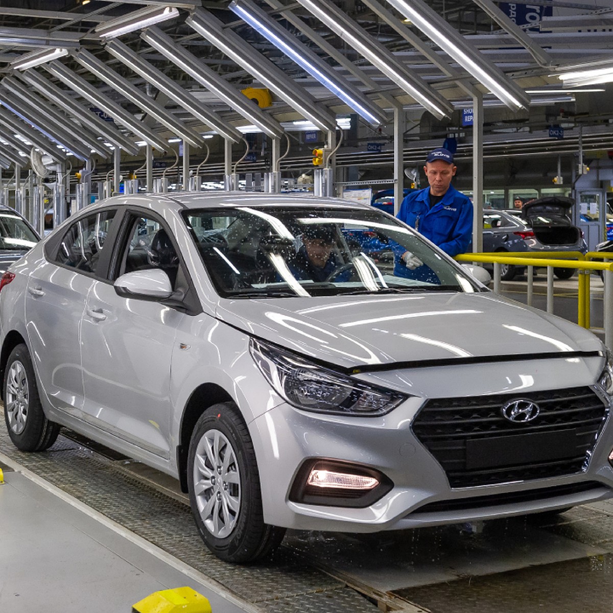 Остались 800 рабочих: Что происходит на заводе Hyundai в Петербурге после  выхода из простоя - KP.RU