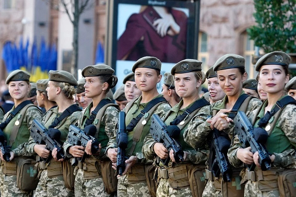 50 тысяч комплектов женской формы заказало Минобороны Украины. Фото: архив GLOBAL LOOK PRESS.