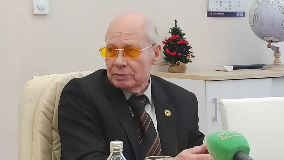 Борис Катков переживает за свою большую семью, которая осталась в Латвии.
