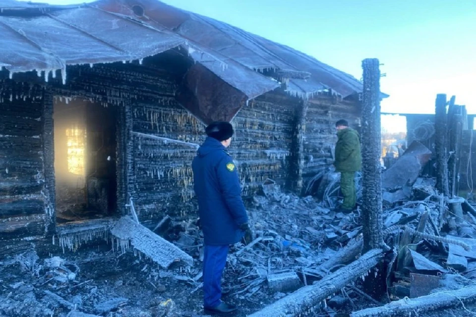 Мама и двое детей погибли на пожаре в частном доме в поселке под Новосибирском. Фото: прокуратура НСО.