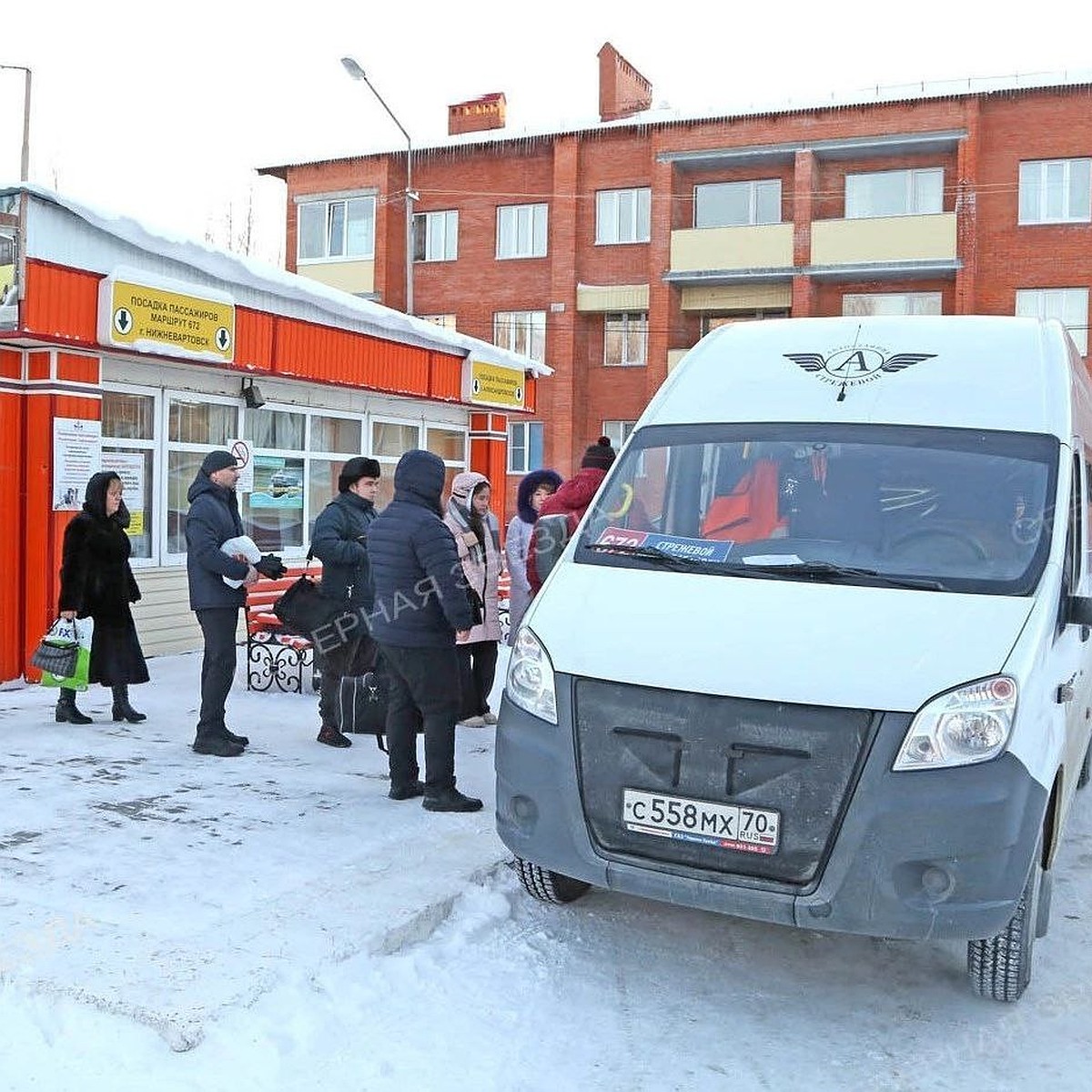 Из аэропорта Нижневартовска запустят автобусы в Стрежевой - KP.RU