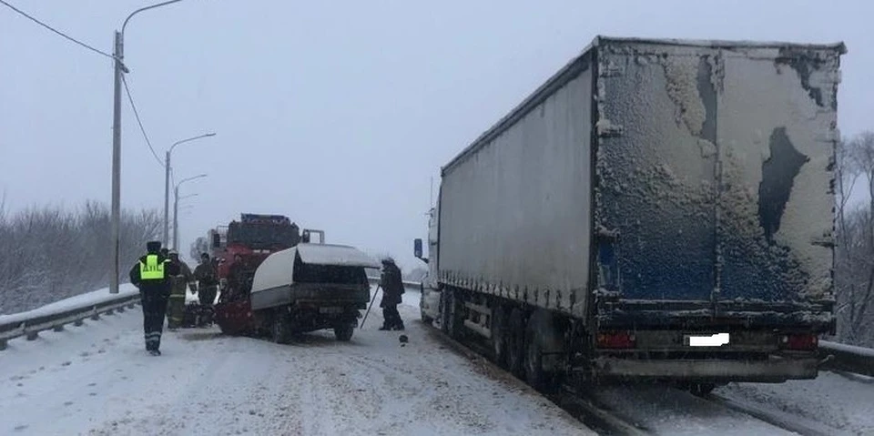 Фото с места смертельного ДТП в Шиловском районе показала полиция. Фото: УМВД по Рязанской области
