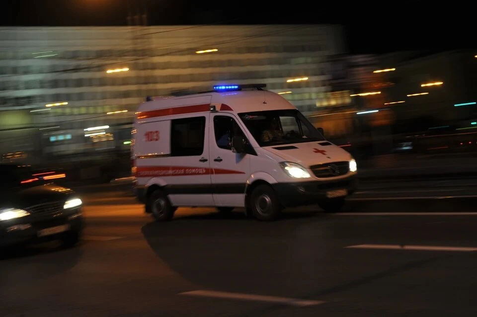 Минздрав России: Бригада скорой помощи попала под обстрел ВСУ в Горловке