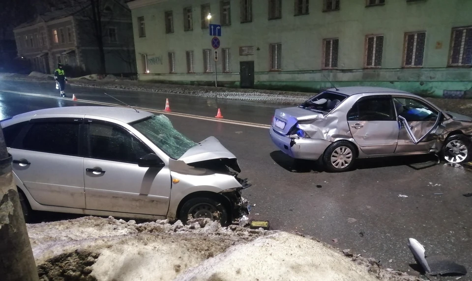 3 человека получили травмы в ДТП на Витебском шоссе в Смоленске Фото: пресс-служба Госавтоинспекции России по Смоленской области