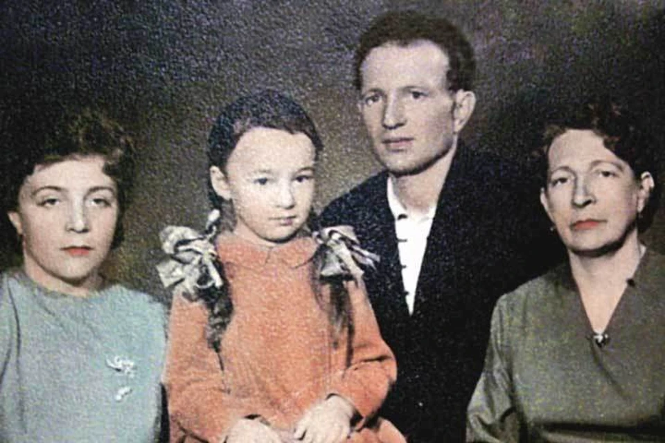 Веру и ее маму в последний момент от гибели спас ее отец. Фото: Архив Веры Коноваловой