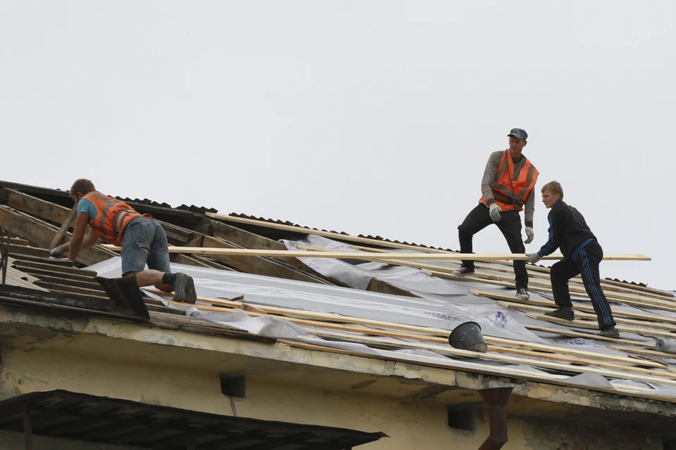Идет ремонт крыш многоквартирных домов