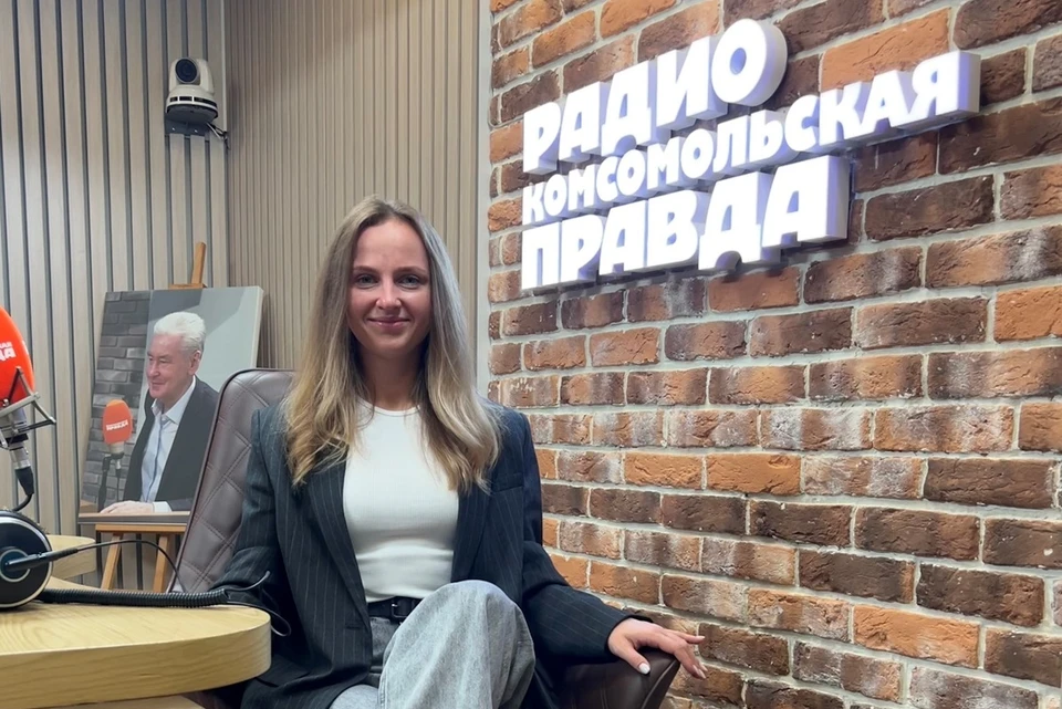 Анна Рогова в студии радио «Комсомольская правда». Фото предоставлено героиней публикации