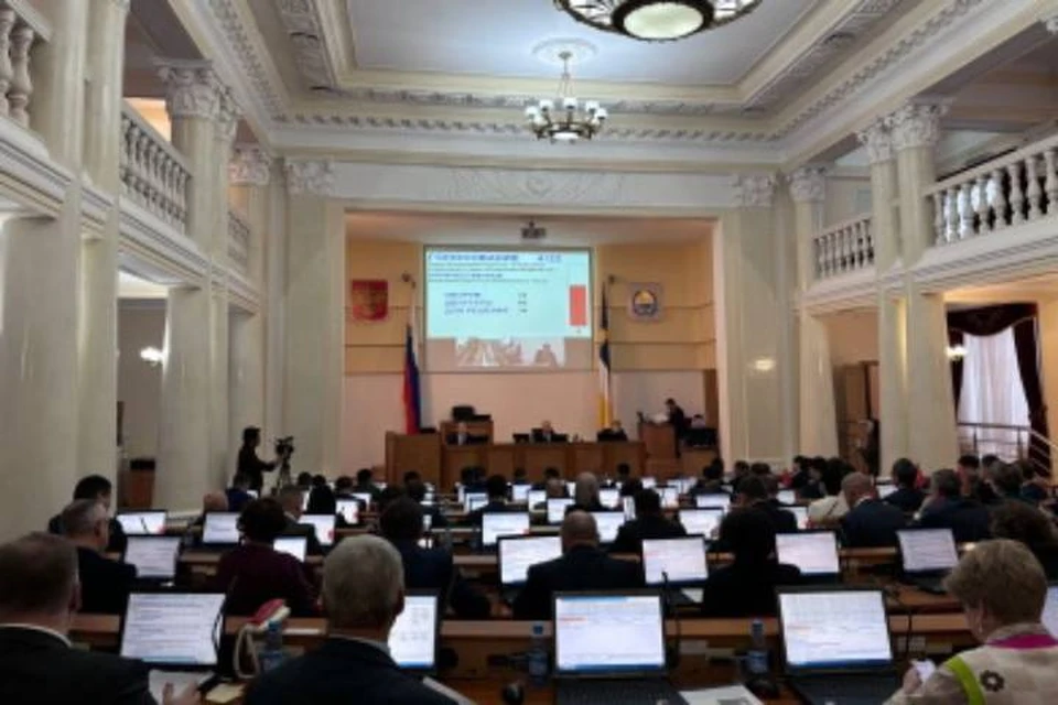 Парламент Бурятии ограничит выезд из России некоторым депутатам. Фото: Народных Хурал Республики Бурятия