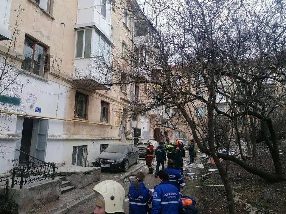 На месте работают оперативные службы. Фото: пресс-служба правительства Севастополя