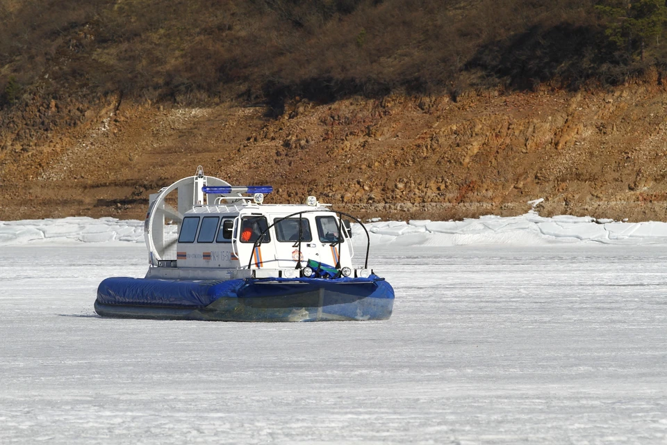 Водителям запретили выезжать на лед Красноярского водохранилища до 11 февраля