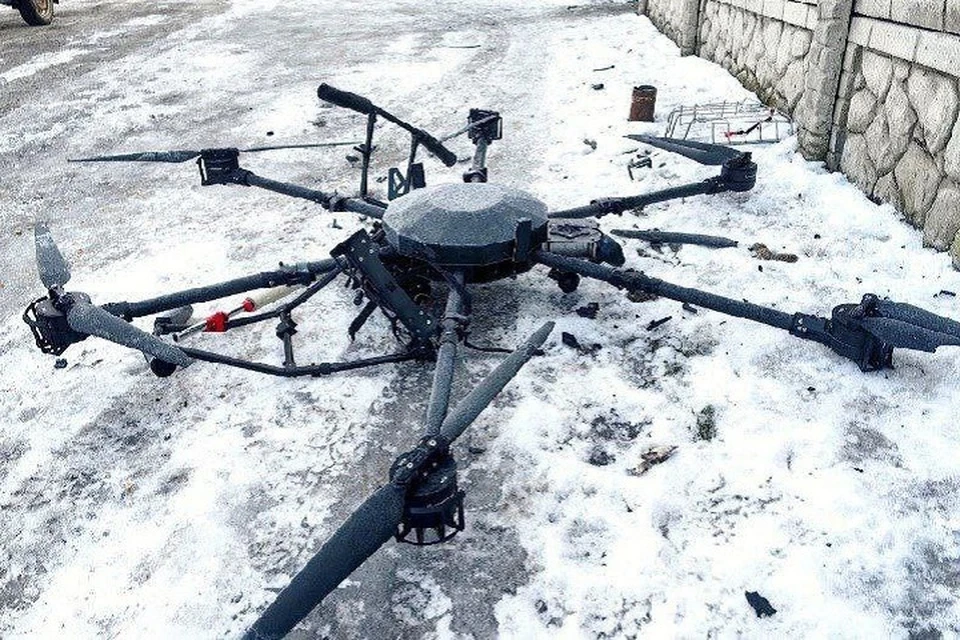 ВСУ массово выпускают ударные дроны по мирным городам и районам ДНР, нацеливая их на важную инфраструктуру и места скопления людей. Фото: ТГ/Пушилин