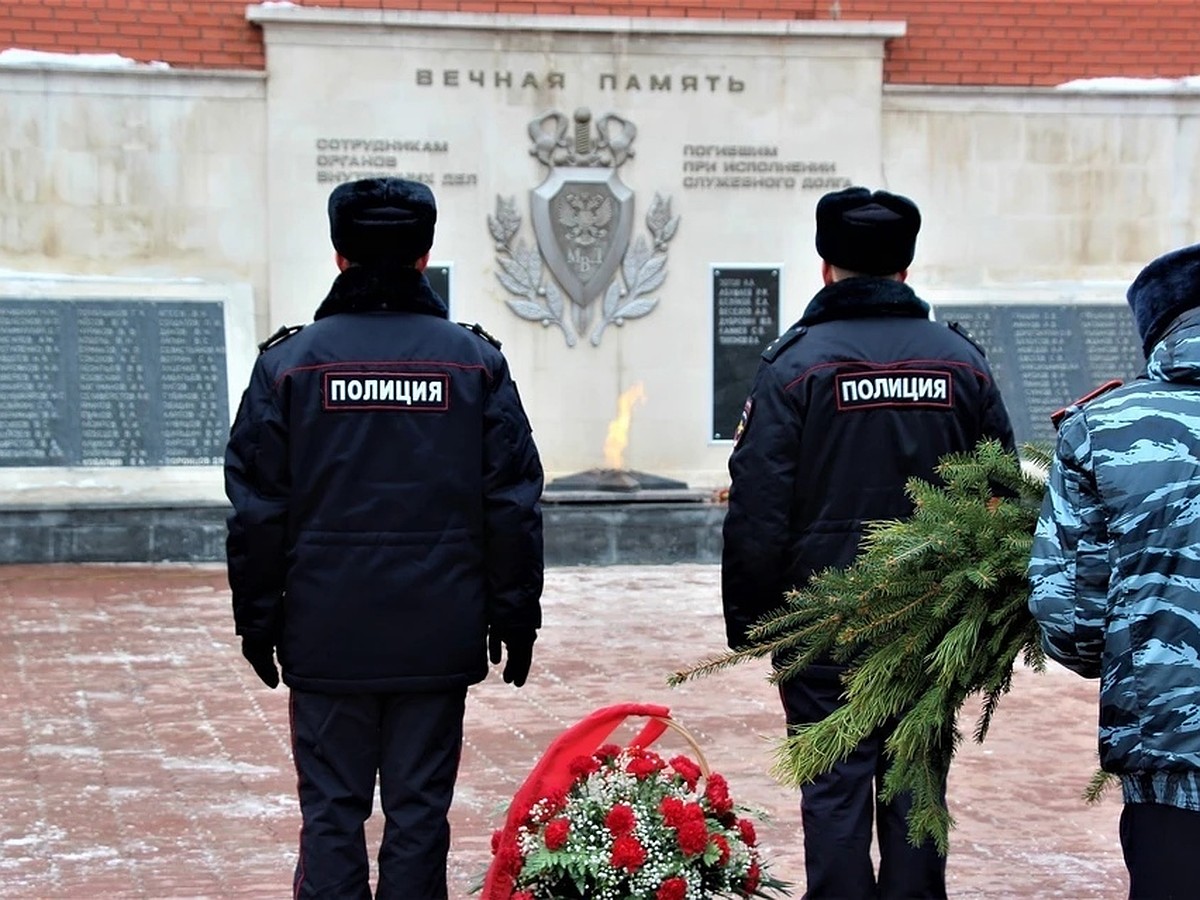 Два вдоха – и смерть»: как спасали сотрудников ГУВД Самары во время пожара  в 1999 году - KP.RU