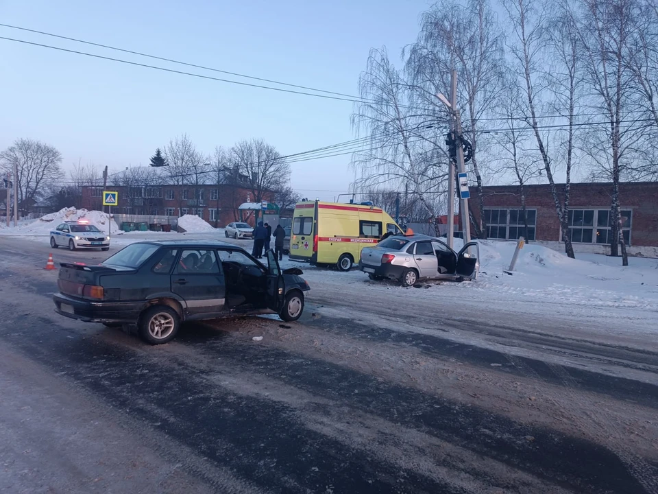 Три женщины пострадали в ДТП с двумя «Ладами» в Рязанской области.