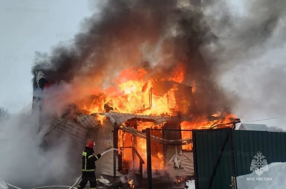 В Тарусском районе сгорела дача