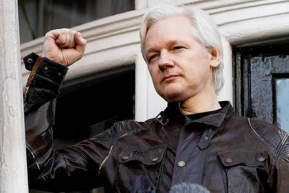 Основатель WikiLeaks Джулиан Ассанж
