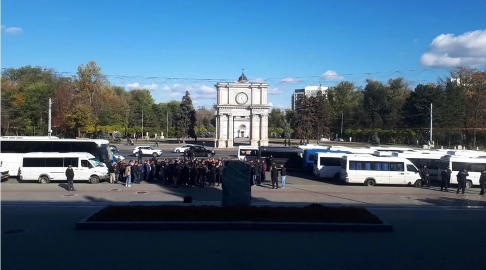 В ноябре прошлого года перевозчики уже выходили на акцию протеста, правда, обошлось без блокирования дорог.