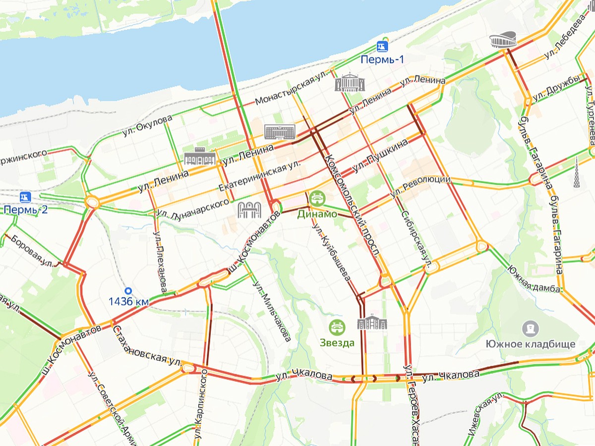 Пермь в конце рабочего дня 14 февраля встала в 10-балльных дорожных пробках  - KP.RU