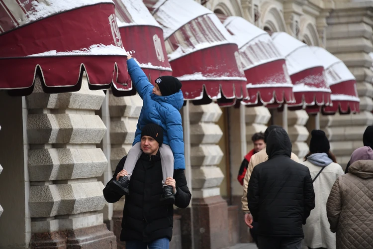 «Комсомолка» запускает фотоконкурс «Самый лучший папа – 2024»