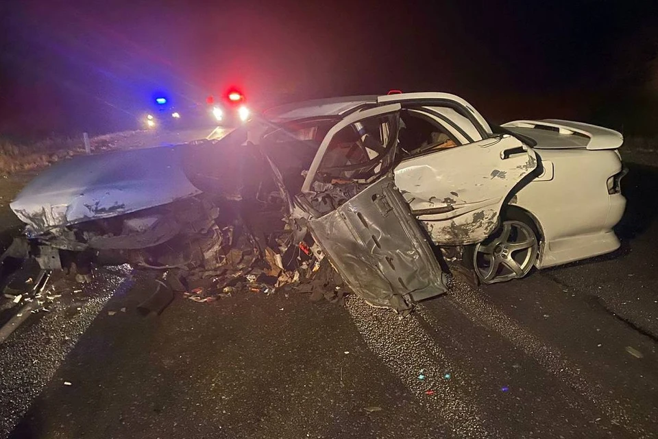 В аварии погиб 20-летний пассажир Toyota Cresta.