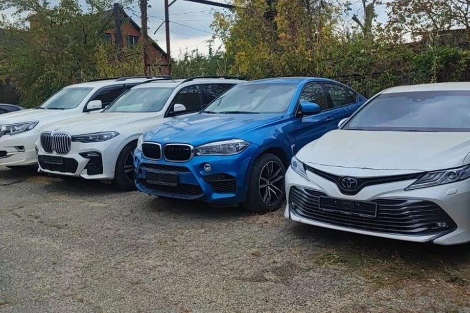 Элитные автомобили бывшего главного гаишника Ставрополья выставили на продажу. Фото: tu26.rosim.gov.ru