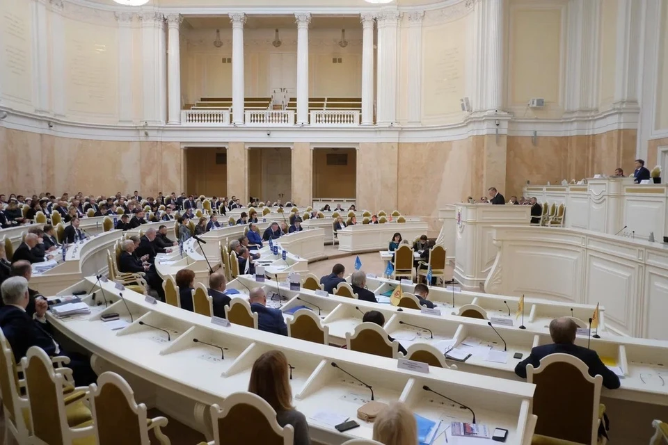 Депутаты Петербурга попросят Мурашко ограничить покупку прекурсоров для изготовления бутирата.