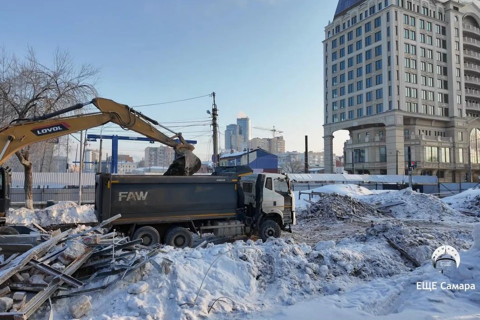 Секс старых с молодыми: частное порно видео на optnp.ru