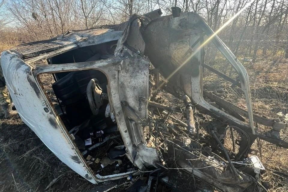 От автомобиля осталась груда металлолома. Фото: челябинская епархия