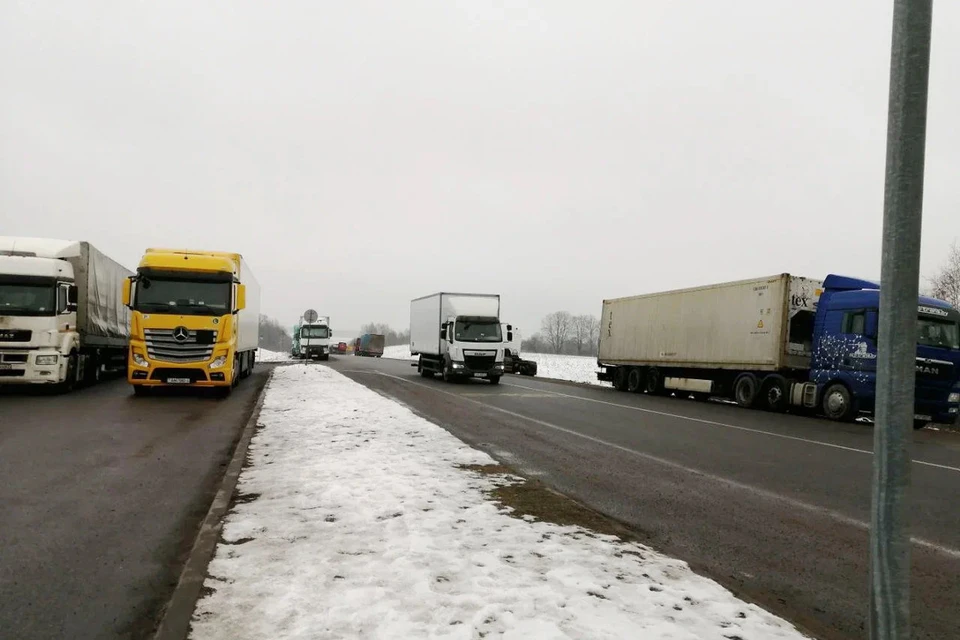 Заезжать в места для перецепки фурам еще из трех стран разрешил Минтранс Беларуси. Снимок носит иллюстративный характер. Фото: архив «КП»